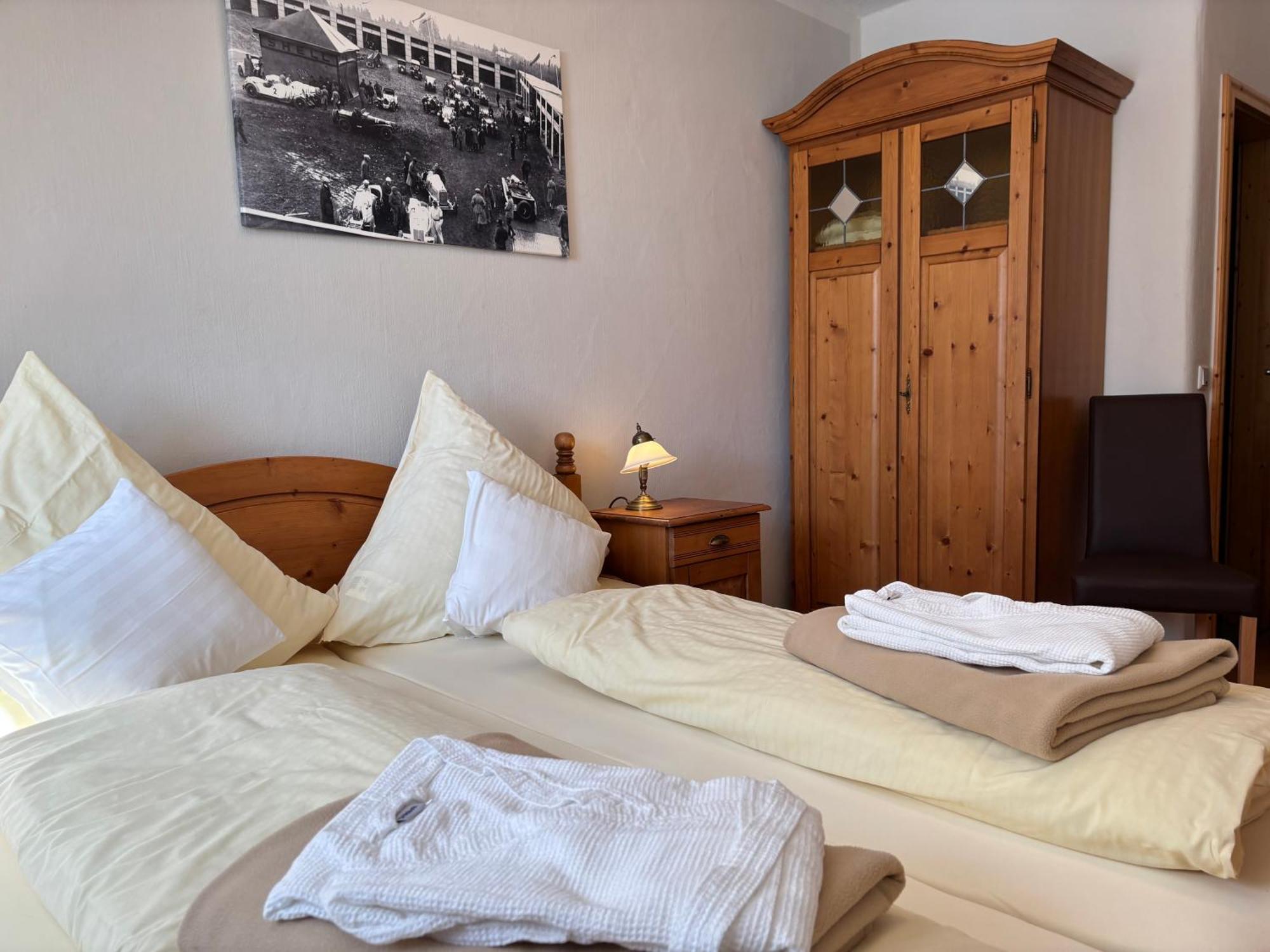 Ferienwohnung Zur Scheune Lind  Экстерьер фото
