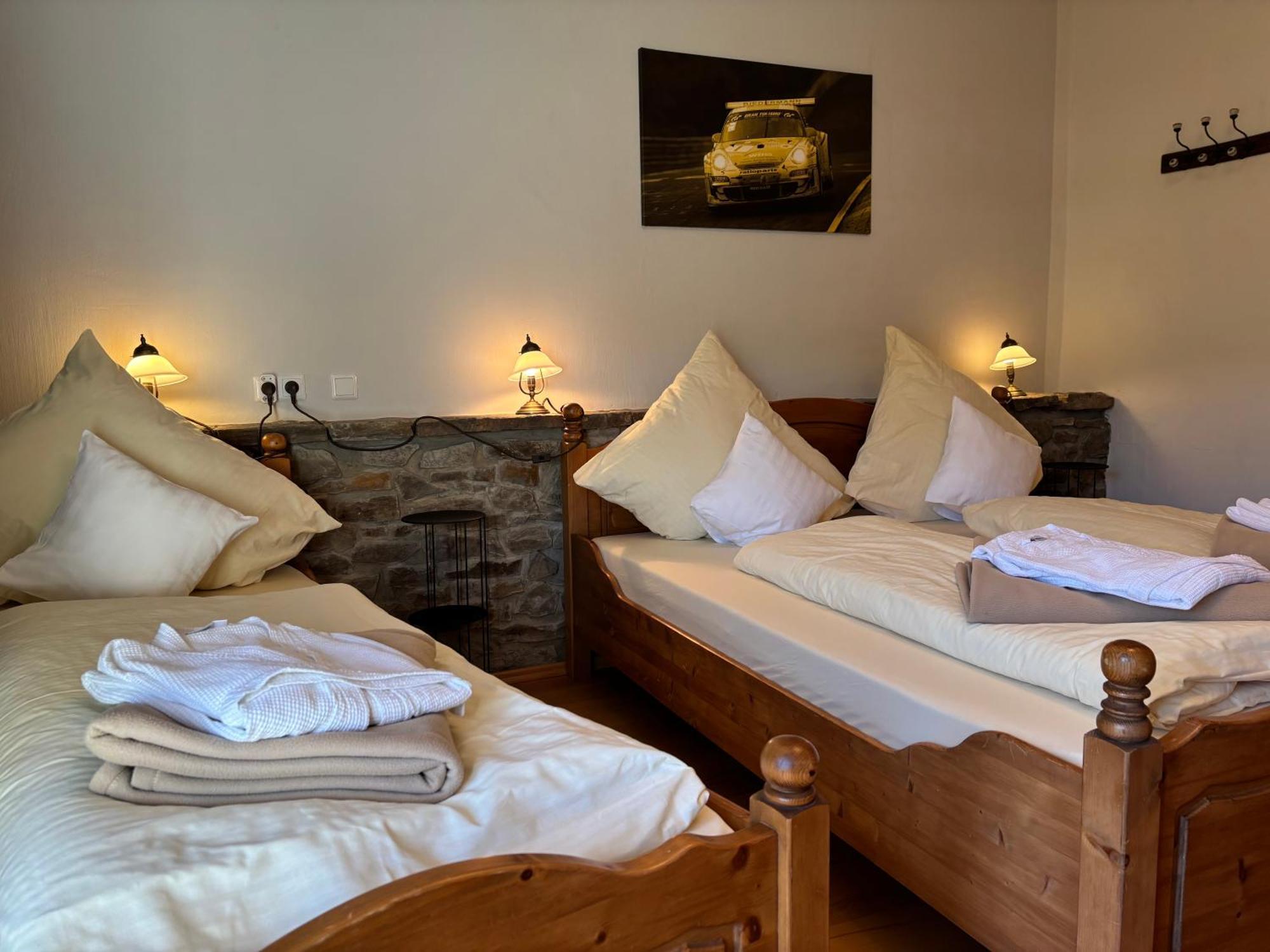 Ferienwohnung Zur Scheune Lind  Экстерьер фото