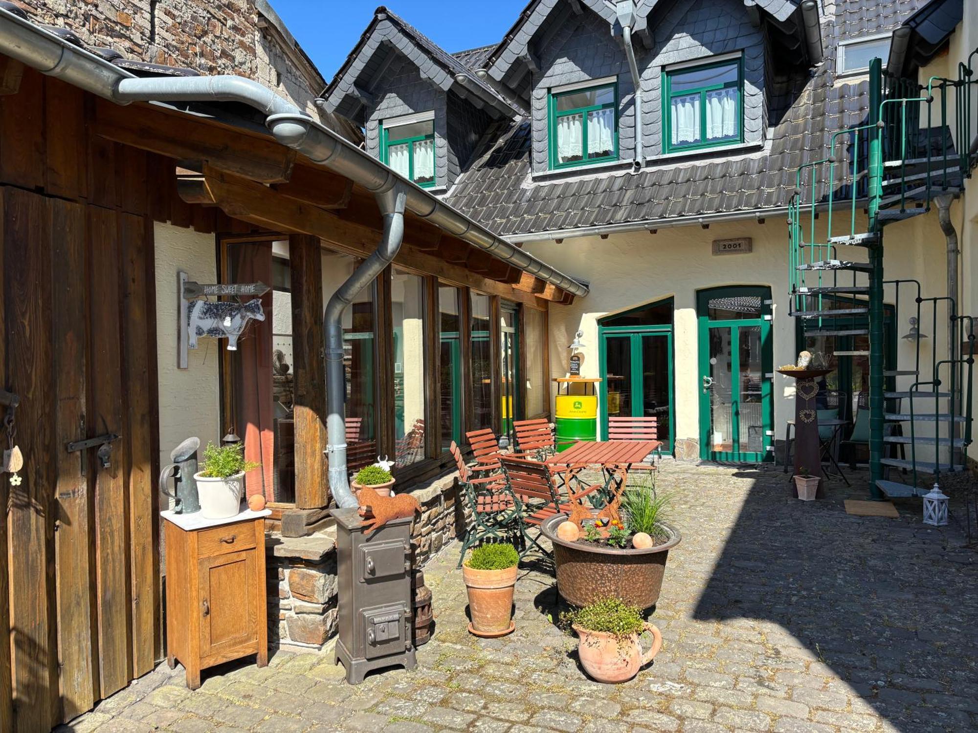 Ferienwohnung Zur Scheune Lind  Экстерьер фото